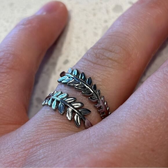 Stainless Steel Leaf Ring open adjustable - Picture 8 of 14